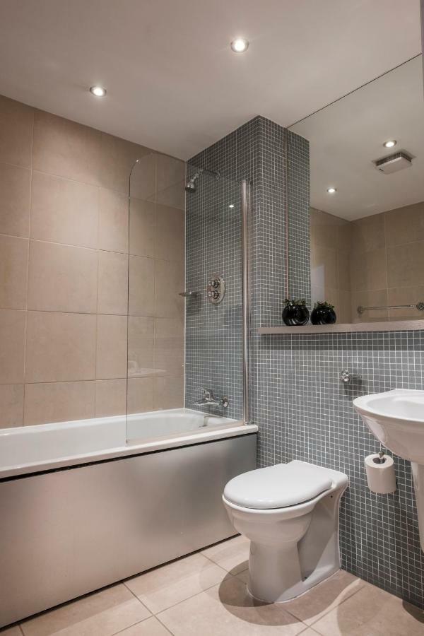 The Chambers, Riverside West Leeds  Exterior photo